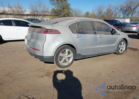 2013 Chevrolet Volt from USA, damaged, VIN 1G1RA6E46DU106883